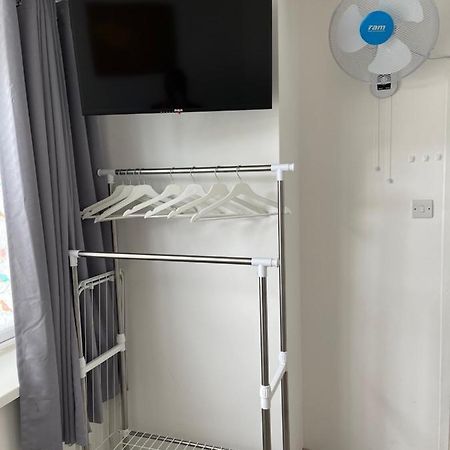 Studio Flat Fully Equipped Apartment Croydon Exterior photo
