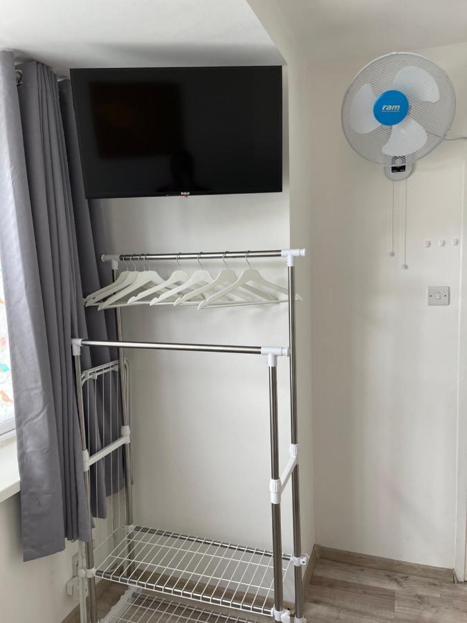 Studio Flat Fully Equipped Apartment Croydon Exterior photo